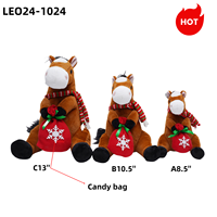 Cheval en peluche marron assis avec sac à bonbons, animal en peluche réaliste avec écharpe, jouet pour bébé, fabrication chinoise sur mesure, usine de peluches douces