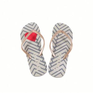 Pantuflas con Logotipo Personalizado, MOQ Bajo, Opciones de Color, Regalo Promocional, Venta al por Mayor, Obsequio para Hoteles y Spas - Product Image 4