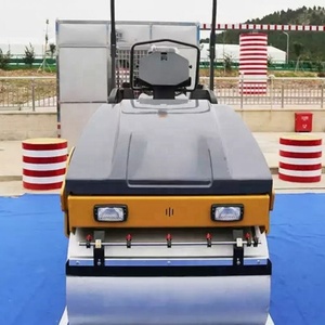 Célèbre marque XMR403 manuel rouleau compresseur capacité de 4 tonnes prix compétitif Double tambour rouleau vibrant moteur noyau composant Stock - Product Image 3