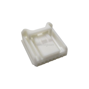 Prix de gros 7183-2474 Blanc Boîtier plastique 8 broches PBT GF15 Câble électrique Faisceau de câbles <span class=keywords><strong>Gaine</strong></span> de borne <span class=keywords><strong>Connecteur</strong></span> automobile - Product Image 2