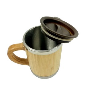 แก้วกาแฟสแตนเลสสองชั้นหุ้มไม้ไผ่พร้อมฝาปิดและหูจับสำหรับเดินทาง - Product Image 2