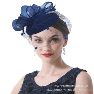 Accessoire capillaire transfrontalier européen-américain <span class=keywords><strong>pour</strong></span> mariée, avec plumes <span class=keywords><strong>de</strong></span> <span class=keywords><strong>coq</strong></span>, épingle à <span class=keywords><strong>cheveux</strong></span> en résille, bandeau style chapeau haut <span class=keywords><strong>de</strong></span> forme vintage et mini-perles - Product Image 2