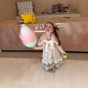 Elegante Vestido de Playa Azul para Niñas, Atuendo de Vacaciones con Encaje y Estampado de Olas, Ropa de Viaje para Niñas - Product Image 4