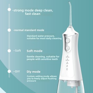 Dispositivo <span class=keywords><strong>de</strong></span> Limpieza Dental Eléctrico Portátil Recargable, Económico, Resistente al Agua IPX6, Boquilla 360, Carga USB-C, Tanque Desmontable <span class=keywords><strong>de</strong></span> 300 ml - Product Image 3