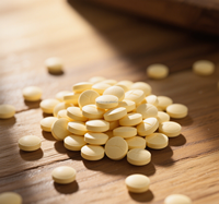 Complément alimentaire quotidien essentiel : comprimés de multivitamines et minéraux pour adultes, complexe vitaminique pour renforcer le système immunitaire
