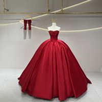 Robe de mariée moderne vintage grande taille, longueur ras du sol, avec traîne chapelle, silhouette robe de bal, en satin, à lacets, ornée de nœuds et de perles, pour la mariée