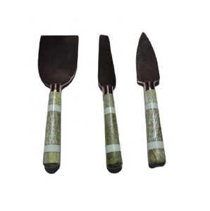 ชุดอุปกรณ์ครัว 4 ชิ้น ชุดชีส ด้ามไม้ สแตนเลส ชุดชีสดีไซน์ใหม่ ชุดช้อนส้อมบนโต๊ะอาหาร - Product Image 3