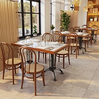 Ensemble de table à manger en ardoise avec structure métallique, style américain rétro, chaises en rotin et bois massif, mobilier de restaurant commercial de luxe