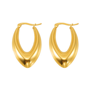 Pendientes de Aro Huecos de Acero Inoxidable con Baño de Oro para Mujer, Estilo Lujoso y Ligero, Forma de U, para Dropshipping en Shopify - Product Image 2