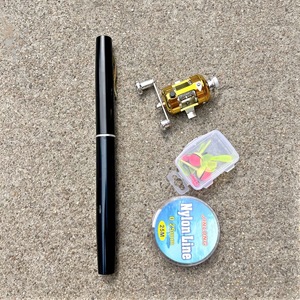 Portable Mini Telescopic <strong>Fishing</strong> <strong>Rod</strong> 4 Colors 1m 1.6m <strong>Pen</strong> <strong>Rod</strong> with Drum Reel Lure Set - Product Image 4