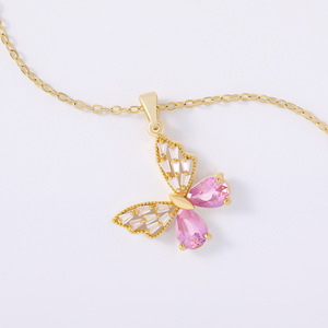 Collana con Ciondolo a Farfalla in Ottone di Alta Qualità per Donne, Catena Trendy con Zirconi <span class=keywords><strong>Rosa</strong></span> Dorati per Fidanzamenti, Matrimoni e Feste - Product Image 4