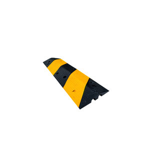 बेहतर सुरक्षा के लिए एक-लाइन खोखले ग्रोव अद्वितीय डिजाइन के साथ पीले स्ट्रिप्ड गति बम्प - Product Image 3