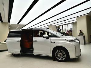 2026 GWM Wey <span class=keywords><strong>Alpine</strong></span> 8 PHEV 4x4 Conduite à gauche Titre propre Monospace 7 places Sièges Zero Gravity Véhicules à énergie nouvelle Autonomie 700 km 300 kW+ Blanc - Product Image 2