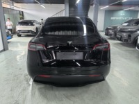 Tesla Model Y 2021 d'occasion, version Standard Range RWD Turbo, sièges en cuir, jantes R19, autonomie NEDC de 525 km, autopilot L2, SUV électrique