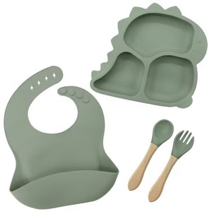 Juego de Plato y Tazón de Silicona Suave para Bebé, Libre de BPA, con Cuchara y Tenedor con Forma de Dinosaurio y Babero - Product Image 5
