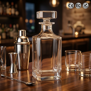 Bouteille de whisky premium de 750 ml, carrée, en verre super flint, pour spiritueux, avec bouchon en liège, fond épais, transparente, emballage de luxe - Product Image 1