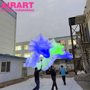 Dragón inflable gigante de tres cabezas con iluminación LED blanca, marioneta inflable de dragón para desfiles nocturnos, carnavales y eventos. - Product Image 3