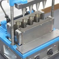 Machine à fabriquer des cornets et des coupelles à glace commerciaux - Glace molle 4 moules