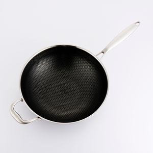 JOYOUS - Vente <span class=keywords><strong>en</strong></span> gros usine - Woks et poêles <span class=keywords><strong>en</strong></span> acier inoxydable <span class=keywords><strong>18</strong></span>/<span class=keywords><strong>10</strong></span> antiadhésifs à double nid d'abeille avec couvercle <span class=keywords><strong>en</strong></span> verre trempé et manche long pour gaz - Product Image 4