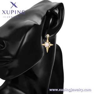 X000904669 Fabricantes de joyería Pendientes de perlas de circón artificial Estilo de estrella Pendientes de joyería chapados en oro de moda - Product Image 3