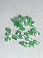 Pierre précieuse en forme de goutte d'émeraude naturelle Pierre d'émeraude taillée en poire Pierre à facettes en vrac pour sertissage de bijoux Émeraude