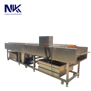Machine de nettoyage à rouleaux parallèles commerciale |   Ligne de production de pelage et de nettoyage des racines, des pommes de terre, des patates douces et des <span class=keywords><strong>carottes</strong></span> - Product Image 1