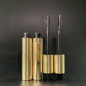 Processus <span class=keywords><strong>de</strong></span> pulvérisation Le tube <span class=keywords><strong>de</strong></span> cils en or à <span class=keywords><strong>fil</strong></span> rond peut tourner et changer le tube <span class=keywords><strong>de</strong></span> paquet <span class=keywords><strong>de</strong></span> maquillage en plastique <span class=keywords><strong>de</strong></span> colorant <span class=keywords><strong>de</strong></span> sourcil <span class=keywords><strong>de</strong></span> tête <span class=keywords><strong>de</strong></span> brosse - Product Image 2