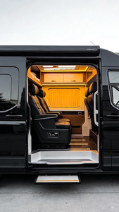 Conversión Interior de Lujo para Furgoneta Sprinter, Cama Tipo Camper con Literas Superiores e Inferiores, Asiento VIP de Cuero, Techo con Acabado de Madera, Fabricación OEM - Product Image 3