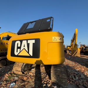 Excavatrice sur chenilles Caterpillar 320D d'occasion de 20 tonnes, fiable et de haute qualité, avec moteur, boîte de vitesses et pompe, puissance de 103 kW, presque neuve, livraison gratuite - Product Image 3
