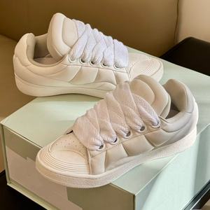 Zapatillas Blancas Unisex con Cordones, Suela Plana Antideslizante, Duraderas, de Cuero Genuino para Invierno, Uso Casual - Product Image 1