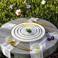 Assiette plate en verre rayé à bords dorés Vaisselle d'hôtel haut de gamme écologique pour le service de fête de cuisine occidentale-Pâtes à steak Autres