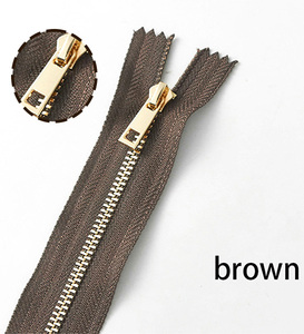 شعار مخصص عالي الجودة بالجملة 3 #   5 #   سحاب بلاستيكي مفتوح الطرف صديق للبيئة من النايلون مع سحب ذهبي للسترات والملابس والأحذية - Product Image 3