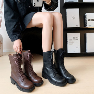 Оптовые женские ботинки в западном стиле коричнево-черные, квадратный носок, китайский поставщик, каблук 4 см, на флисовой подкладке, удобные, нескользящие - Product Image 1