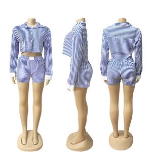 ZHEZHE Completo Estivo da Donna: Camicia Casual con Colletto e Pantaloncini a Righe a Maniche Lunghe, Set 2 Pezzi Taglie Forti - Product Image 4