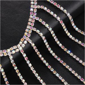 Nuovi Collane Girocollo da Donna Vintage con Nappe, Design Originale, Placcati Argento/Oro, con Cristalli Geometrici AB e Diamanti, alla Moda, per l'Ingrosso - Product Image 3