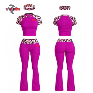 Conjunto de Dos Piezas con Estampado de Leopardo Personalizado para Mujer, Camiseta con Estampado de Guepardo y Pantalones Acampanados con Cintura Plegable y Diadema, Conjunto de Verano para Mujer - Product Image 2