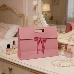 Bolsas Ecológicas Personalizadas con Cinta Hechas con Materiales Reciclados para Empaque Aptas para Impresión Offset - Product Image 4