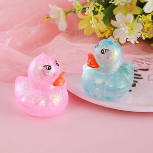 Canard en caoutchouc à presser le plus vendu – Jouet créatif anti-stress à paillettes dorées - Product Image 4
