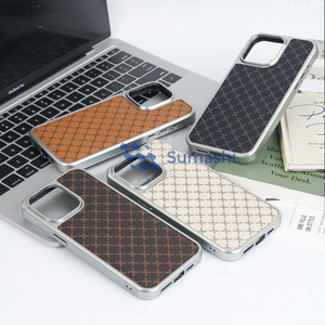 Étui de téléphone de luxe de style designer avec monogramme pour <span class=keywords><strong>iPhone</strong></span> 15 14 13 12 Pro Max, en cuir, antichoc, protection arrière - Product Image 4