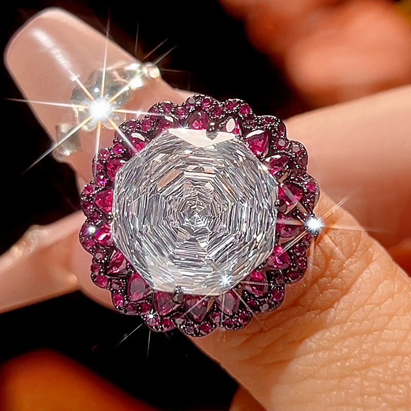 Bague en or noir et diamants blancs