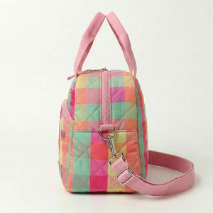 Bolsa de almuerzo acolchada y colorida con correa para el hombro para mujer, bolsa Bento portátil de gran capacidad, estilo bandolera - Product Image 1