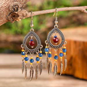 Boucles d'oreilles pendantes bohèmes à pompons en alliage plaqué bronze antique pour femme, bijoux de fête tendance 2025 - Product Image 4