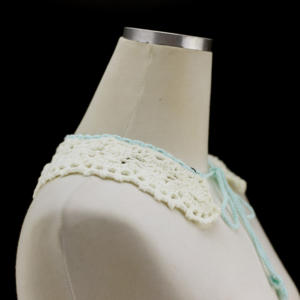 Accesorios de ropa de cuello desmontable de ganchillo hecho a mano vintage - Product Image 2