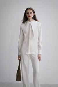 เสื้อเบลาส์ผ้าลินินแบบเรียบง่ายสำหรับผู้หญิงระบายอากาศได้ดีผ้าสำหรับสวมใส่ตลอดทั้งปีพร้อมโลโก้ที่กำหนดเองได้ - Product Image 4