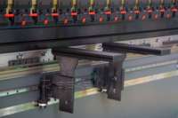 Presse plieuse CNC WE67K 100T3200 personnalisable avec servomoteur synchronisé pour tôles métalliques en acier au carbone