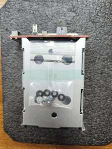 Kit de apilamiento de discos duros HPE P48811-B21 2SFF U.3 para servidor ProLiant DL380 Gen11, con función de conexión en caliente, para discos duros SFF de 2.5 pulgadas. - Product Image 3