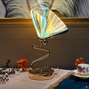 <span class=keywords><strong>Belle</strong></span> lampe papillon Lampe de table vintage Style Tiffany Vitrail LED Lampe nordique moderne personnalisée E26 Interrupteur Contrôle - Product Image 1