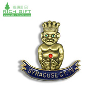 Épinglette d'uniforme d'émirats en époxy estampillé en métal personnalisé pour pilote de ligne aérienne insignes plaqués de sécurité avec logo personnalisé bon marché