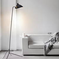 Canapé moderne de caractère Hôtel Serge Mouille Light Stand Lampadaire vertical noir