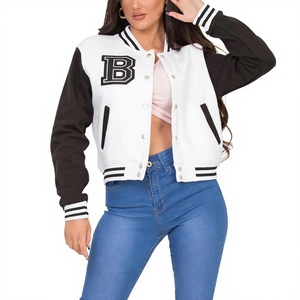 Chaqueta Varsity Blanca y Negra Transpirable de Invierno con Bordado de la Letra B, Cierre de Botones Cubiertos, Corte Regular, Estilo Preppy, Ajustada y Corta - Product Image 1